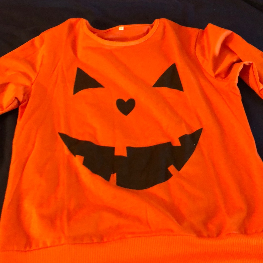 Pumpkin sweatshirt!!